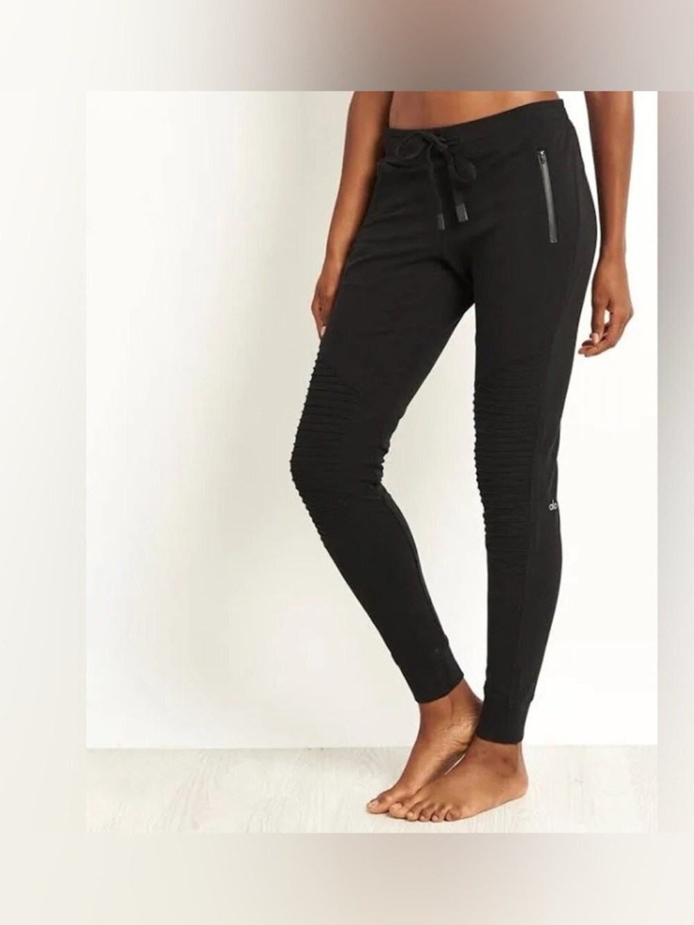 ALO Yoga Black Ribbed-Panel Jogger Pants